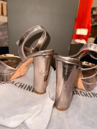 Zapatos de tacón Luciano Barachini dorados
