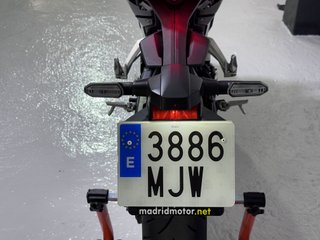 Honda CB 125R