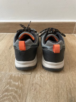 Zapatillas Quechua MH100 Mid Waterproof Talla 42
