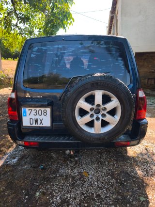Mitsubishi Montero 2006