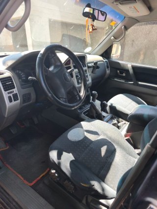 Mitsubishi Montero 2006