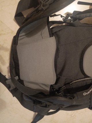 Mochila Quechua 50L como nueva