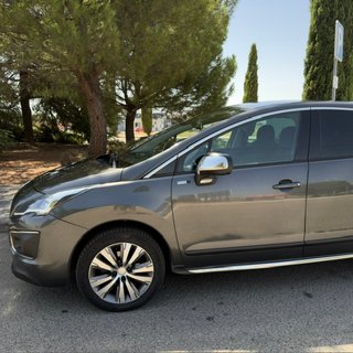 Peugeot 3008 2016