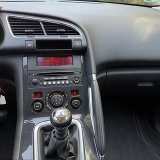 Peugeot 3008 2016