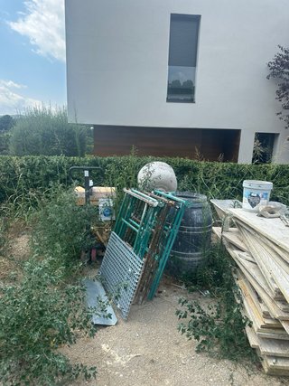 Maquinaria obra por fin de obra