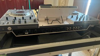Denon DJ Prime 4 White Edition + Flightcase