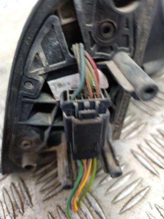 Retrovisor Derecho Citroen Xsara Picasso 2005