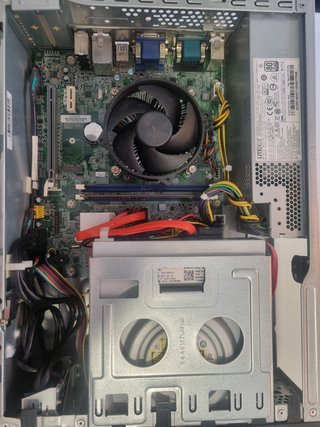Acer Veriton X2640G i5-7400 8GB RAM 512GB SSD