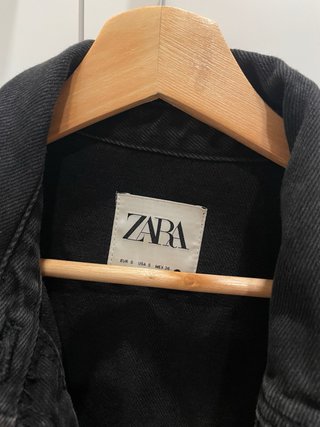 Chaqueta vaquera Zara negra