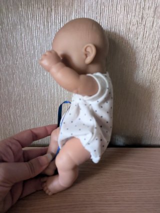 Muñeco bebé usado marca Arias