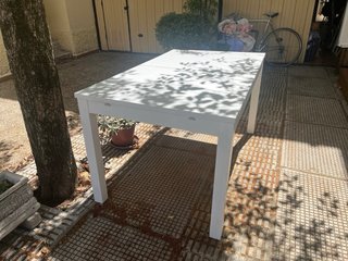 Mesa Ikea Bjursta y 4 sillas Tobias