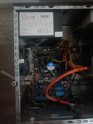 PC Dell Inspiron i3 con windows y office