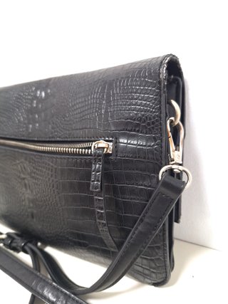 Bolso Negro Efecto Piel Cocodrilo
