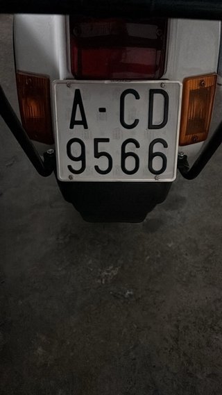 Vespa 125cc FL Blanca y Negra