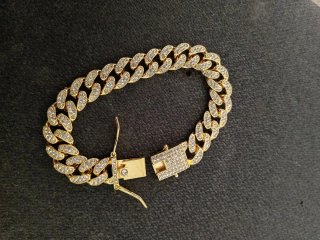 Pulsera Cubana Iced Out.