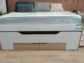 Cama infantil con cajones
