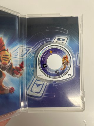 Invizimals: La Caza Comienza Aquí PSP - EXCELENTE