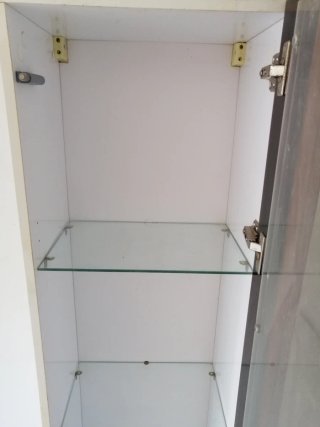 Estantería cristal negra