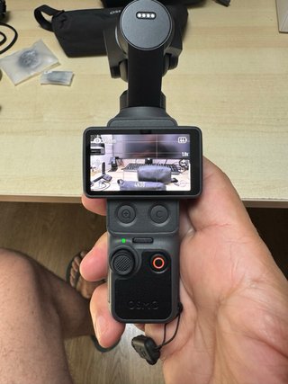 DJI Osmo Pocket 4 Creator Combo