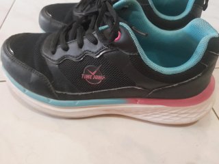 Tênis Time Jump Preto e Azul