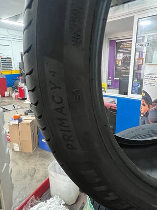 Michelin 235/45/20 100V SUELTA