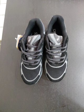 Zapatos Asics Gel NYC Negros Talla 40.5