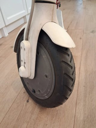Patinete Xiaomi Mi Electric Scooter M365 en blanco