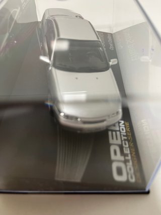Opel Calibra 1/43 color plata