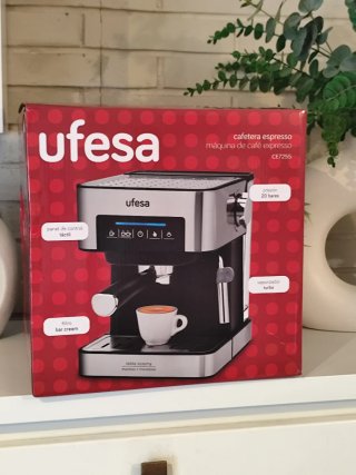 Cafetera UFESA EXPRESSO CE7255 (NUEVA)