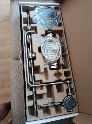 Ducha Voxnan de Ikea sin estrenar.