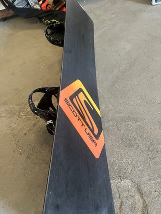 Tabla de Snowboard con Fijaciones