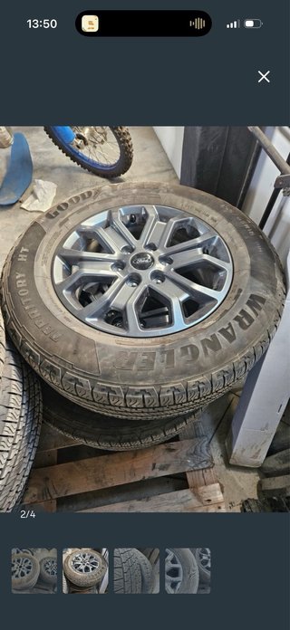 Rueda Ford Goodyear Wrangler Territory HT