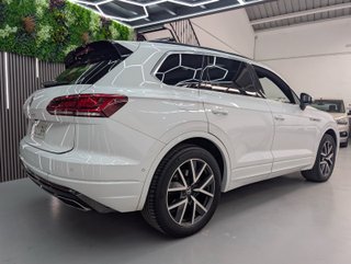 Volkswagen Touareg Volkswagen Touareg R-Line 3.0 V6 TDI 210kW Tip 4M