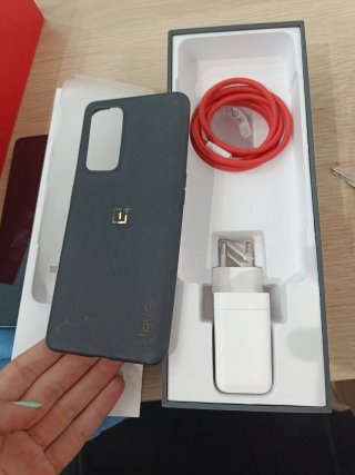 OnePlus 9 Pro 5G Rojo