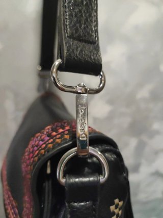 Bolso Desigual negro con detalles