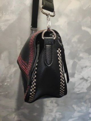 Bolso Desigual negro con detalles