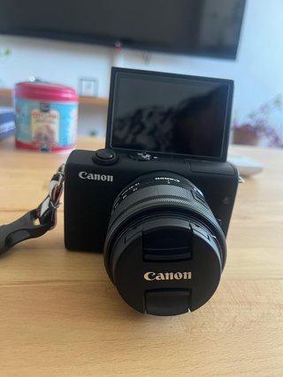 Canon EOS M200 + Objetivo 15-45mm + Trípode