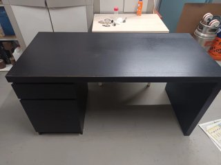 Escritorio IKEA MALM Marrón Oscuro 140x65