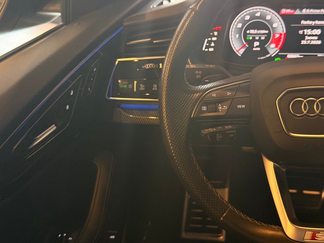Audi Q8 SQ8 Plus TFSI 373kW quattro tiptronic