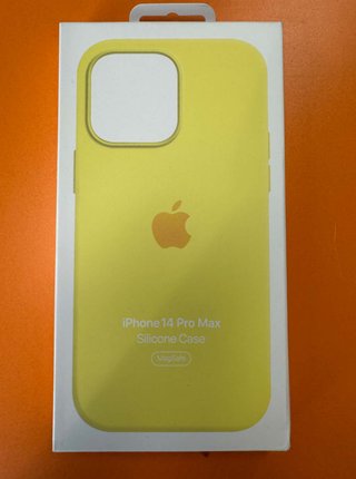 Funda iPhone14promax Silicone Canary Yellow