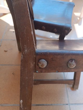 2 Sillas Antiguas Madera y Cuero