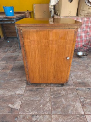 Máquina de coser antigua Alfa