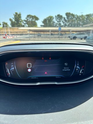 Peugeot 3008 Allure 1.6 BlueHDi 120cv - 126.000km