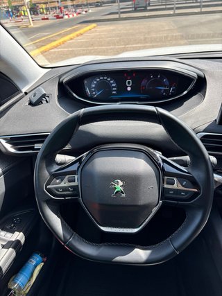 Peugeot 3008 Allure 1.6 BlueHDi 120cv - 126.000km