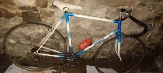 Bicicleta de carretera Orbea antigua