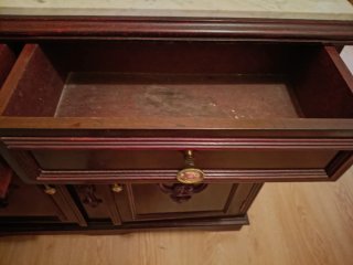 Mesa de entrada con mármol