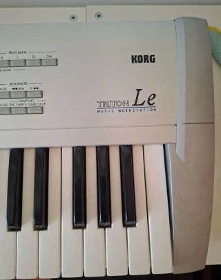 Korg Triton LE 61 Teclado Sintetizador