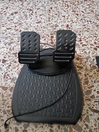 Volante Thrustmaster T80 Ferrari Edición