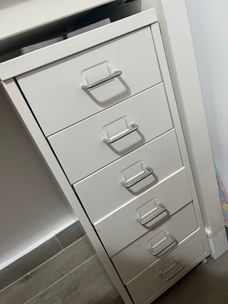 Cajonera blanca metálica