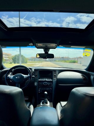 Infiniti FX30 2012